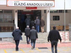 Bu Sınavda Öğrenciler Yerine Öğretmenler Ter Döktü