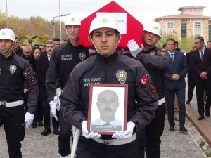 Hayatını Kaybeden Polis Memuru İçin Tören Düzenlendi