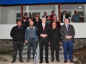 Başkan Yüce Kapı Kapı Gezerek Türkiye Yüzyılı’nı Anlattı