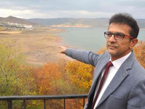 Su Seviyesi Düştü, Kayalık Göründü