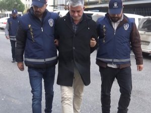 Sokak Ortasında Eşini Öldüren Eski Polis Adliyeye Sevk Edildi