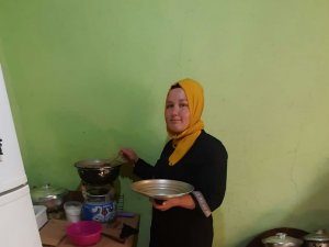 Yaşlıların Gönüllerine Dokunuyorlar