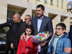 Bakan Kurum, Yeni Yusufeli’nde İncelemelerde Bulundu