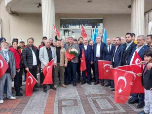 Küçükçekmece Esnafından Teröre Lanet Yürüyüşü