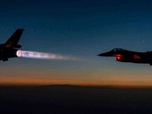 Msb: “Irak’ın Ve Suriye’nin Kuzeyinde Bulunan Ve Teröristler Tarafından Ülkemize Saldırılarda Üs Olarak Kullanılan Bölgelere ‘Pençe Kılıç’ Hava Harekâtı İcra Edilmiştir”