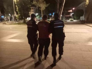 400 Litre Mazot Çaldı, Jandarmadan Kaçamadı