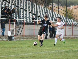 Kırmızı Grupta Çal Belediyespor Evinde Rahat Kazandı