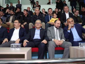 Başkan Büyükkılıç, Develi Belediyespor Maçını İ̇zledi