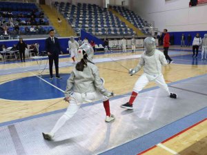 Kılıçları Bölge Şampiyonluğu İçin Çektiler