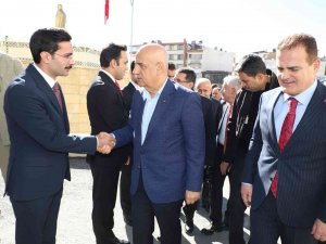 Bakan Vahit Kirişçi Hakkari’de