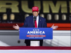 Eski Abd Başkanı Trump’ın Twitter Hesabı Yeniden Açıldı