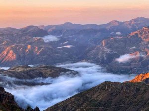 Hanke Semalarını Kaplayan Sis Kartpostallık Görüntüler Oluşturdu