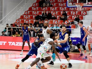 Basketbol Süper Ligi: Aliağa Petkimspor: 79 - Onvo Büyükçekmece Basketbol: 75