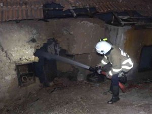 Kırıkkale’de Metruk Binada 3 Saat Arayla İkinci Yangın