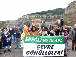 Mahalleli Cüruf Tesisleri Ve Depolama Alanlarının Kaldırılması İçin Eylem Yaptı