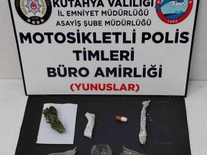 Kütahya’da Yunus Timlerinin Durdurduğu Araçta Uyuşturucu Ele Geçirildi