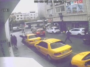 Dehşet Anları Kamerada: Kavgada Husumetlisi Yerine Babası Ve Kardeşini Böyle Vurdu