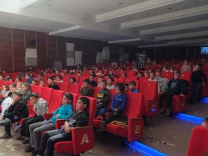 İ̇negöl Belediyesi Çocuk Tiyatro Gösterileri Başladı