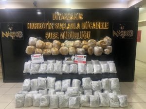Diyarbakır’da Uyuşturucu Tacirlerine Darbe: 157 Kilo Skunk Ele Geçirildi