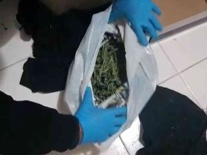 Yatağın Altından Uyuşturucu Çıktı