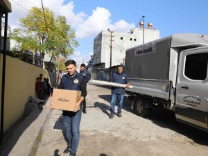 Yüreğir Belediyesi Yağış Sonrası Vatandaşın Yardımına Koştu