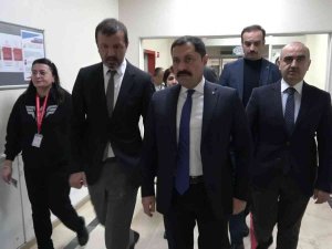 Amasya Valisi Mustafa Masatlı’dan 3 Kişinin Can Verdiği Minibüs Kazasıyla İlgili Açıklama: “Minibüsün Süratli Olduğu Tespit Edildi”