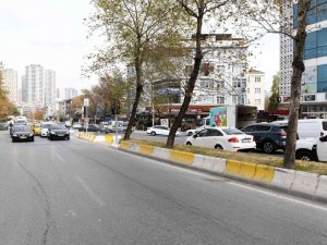 Esenyurt’ta Kavşak Çalışmalarıyla Trafik Yoğunluğu En Aza İndiriliyor