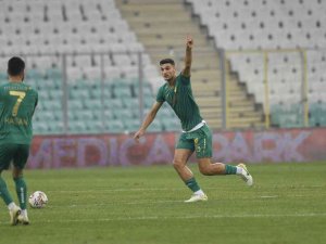 Bursaspor’un Genç Oyuncusu Ertuğrul Kurtuluş İki Hafta Sahalardan Uzak Kalacak