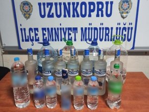 Uzunköprü’de Bir İş Yerinde Kaçak Alkol Ele Geçirildi