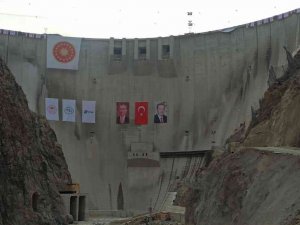 Bakan Vahit Kirişci “Yusufeli Barajı’nda Su Tutma İşlemi Toplam 309 Gün Sürecek”