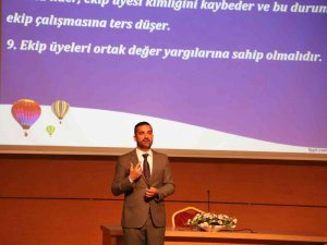 Nevü’de ‘Ekip Çalışması Ve Liderlik’ Eğitimi Düzenlendi