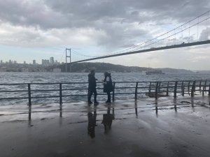 İ̇stanbul Boğazı’nda Şiddetli Rüzgar Etkili Oldu