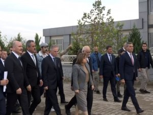 Bakan Soylu Ve Bakan Özer Saldırı Bölgesinde