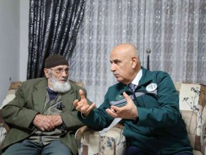 Bakan Kirişci, Yeni Yerine Taşınan Yusufeli İlçesinde Bir Aileyi Ziyaret Etti