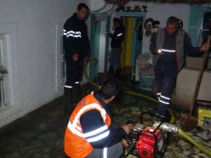 Bodrum’da Yollar Kapandı, Evleri Su Bastı
