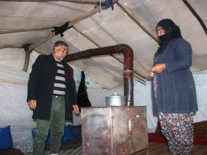 Göçerlerin Çoluk, Çocuk Demeden Hayvancılığa Adanan Zorlu Yaşamları