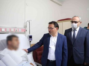 Gittikleri İhbarda Yaralanan Polis Ve Bekçinin Tedavisi Sürüyor