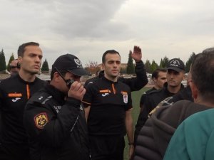 Bilecik 1969 Spor Kulübü’nden Hakemlere Tepsi