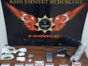 Kars’ta Uyuşturucu Operasyonu: 8 Tutuklama