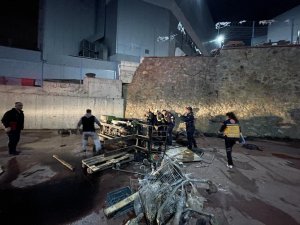 Freni Boşalan Forkliftle 6 Metre Yüksekten Düştü