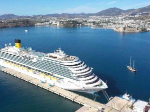 101 Sefer 100 Bin Yolcuyla Sezonu Kapattı