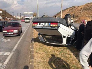 Kontrolden Çıkan Otomobil Devrildi, 1 Yaralı