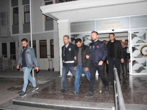 Mersin’de Üniversiteli Kızlara Yabancı Cisim Atan Motosikletli Gençler Yakalandı
