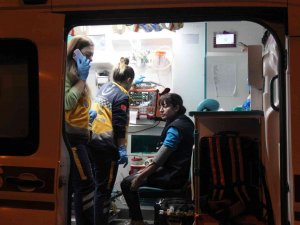 Zehirlenen Çok Sayıda Fabrika İşçisi Hastaneye Kaldırıldı