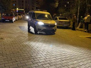Zonguldaklılar Sarsıntıyla Sokağa Akın Etti