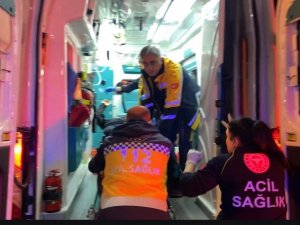 E-5’te Zincirleme Trafik Kazası: 12 Araç Birbirine Girdi, 1’i Bebek 8 Yaralı