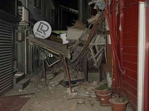 Düzce’de Depremin Ardından Bir İş Yeri Yıkıldı