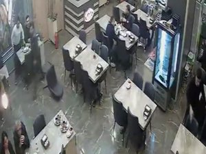 Düzce’de Yaşanan 5.9 Büyüklüğündeki Deprem İ̇stanbul’da Güvenlik Kamerasına Yansıdı