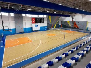 Antalya Osb’de Kadın Çalışanlar İçin Voleybol Turnuvası