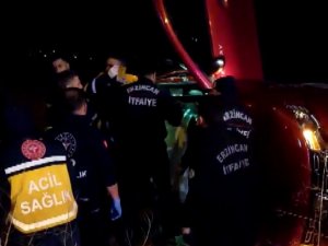 Şarampole Yuvarlanan Araçta Sıkışan Yaralıyı İtfaiye Kurtardı
